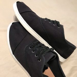 Toms Men 11 Canvas Lace Up